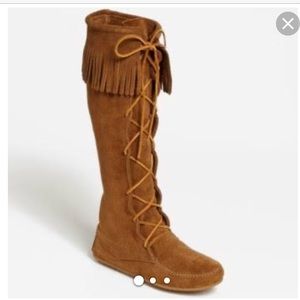 Minnetonka Lace up boots